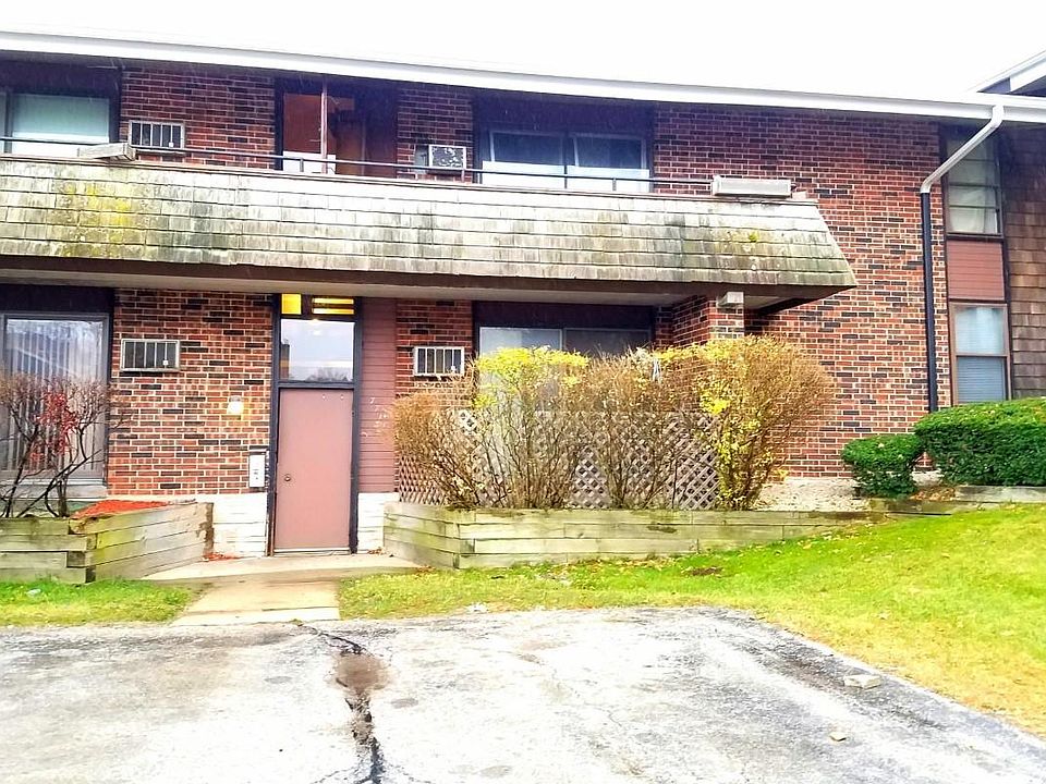 1st image of 7711 W Sheridan Ave APT A
