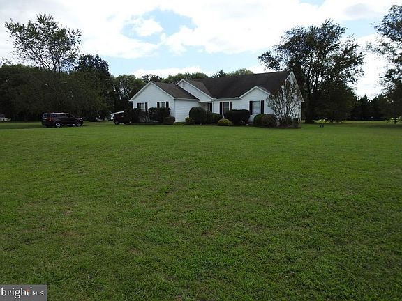 4th image of 16733 Woodland Ct