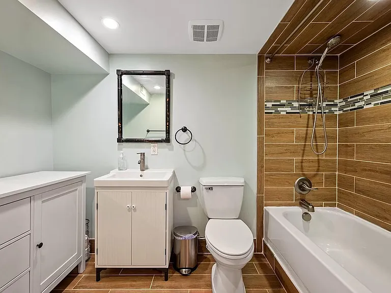 4816 Shadescrest Dr — Photo 11