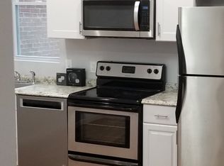2635 N Calvert St #4, Baltimore, MD 21218