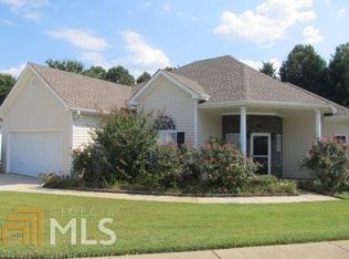 375 Autumn Glen Cir, Fayetteville, GA 30215