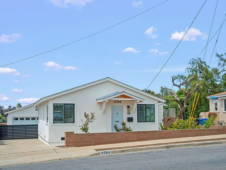 6364 Osler St — Photo 4