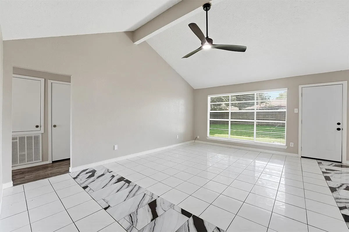 Building Photo - 7115 Tara Blue Ridge Dr