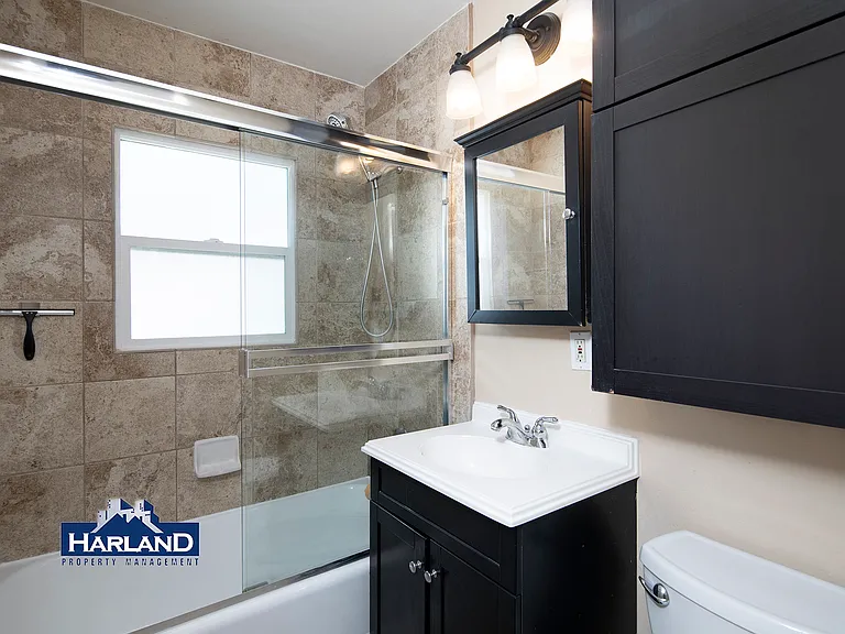 4255 Parks Ave — Photo 9