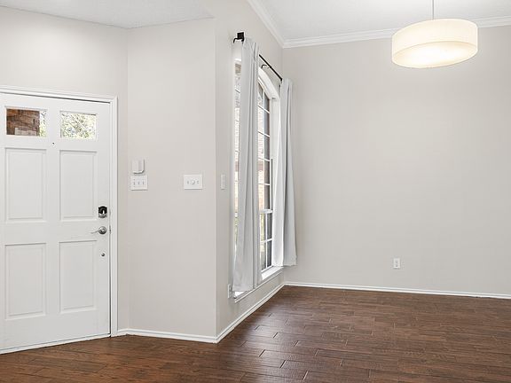 4th image of 2970 Crystal Springs Ln