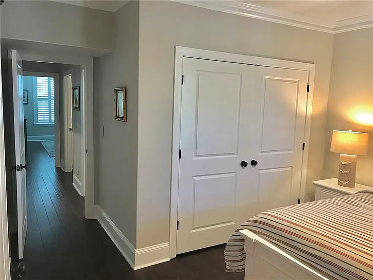 111 Gascoigne Ave #204 — Photo 31