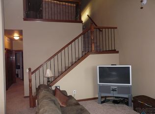 6705 S Tomar Rd, Sioux Falls, SD 57108