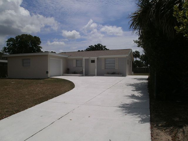 1st image of 1573 Primrose Ln