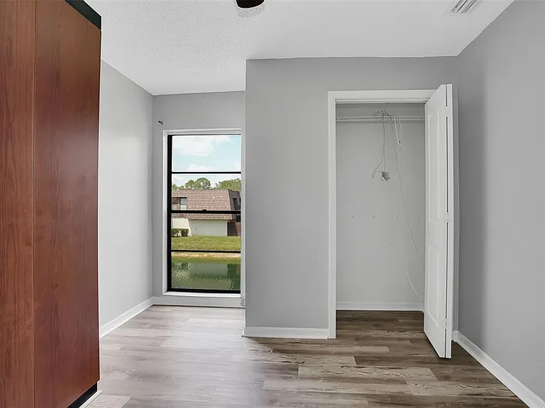 15217 W Pond Woods Dr — Photo 34