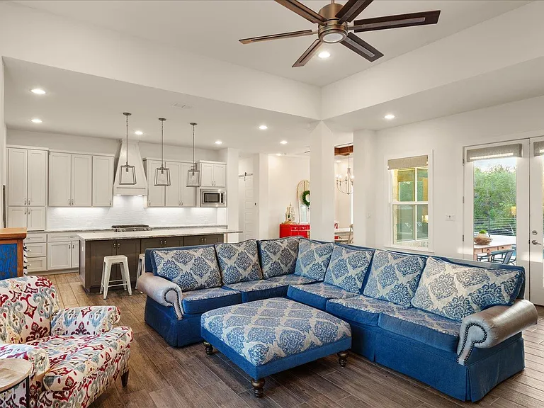 625B Las Colinas Dr — Photo 9