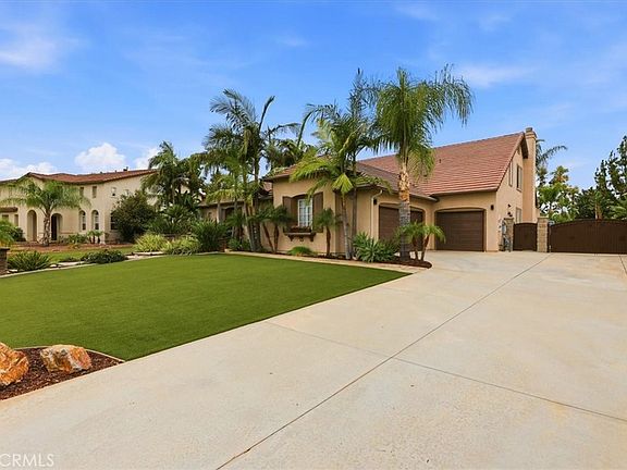 3rd image of 8799 Windmill Pl