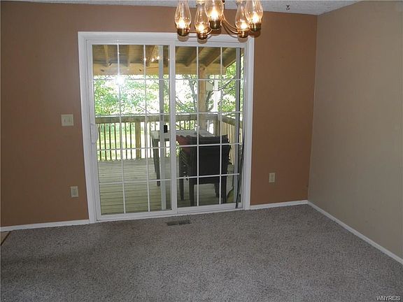 5th image of 171 Chapel Glen Dr