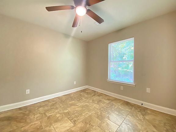 4th image of 308 Bellewood Ln APT A