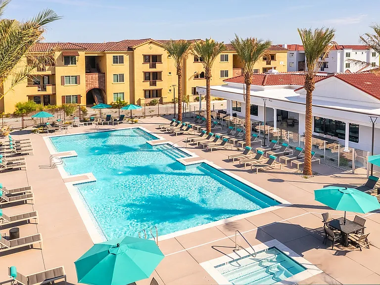 Marlowe Peoria Place — Photo 10