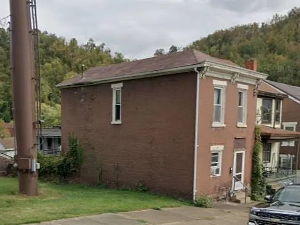 1816 Woods St, Wheeling, WV 26003