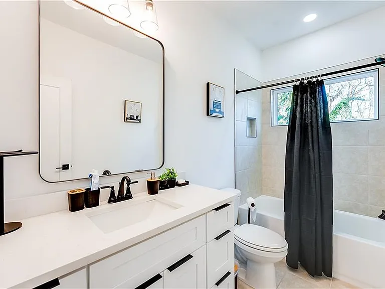 1239 Plaza Ave SW #B — Photo 15