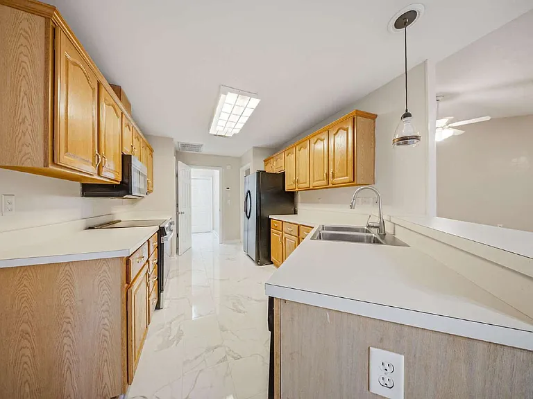 1535 Breamstone Rdg — Photo 47
