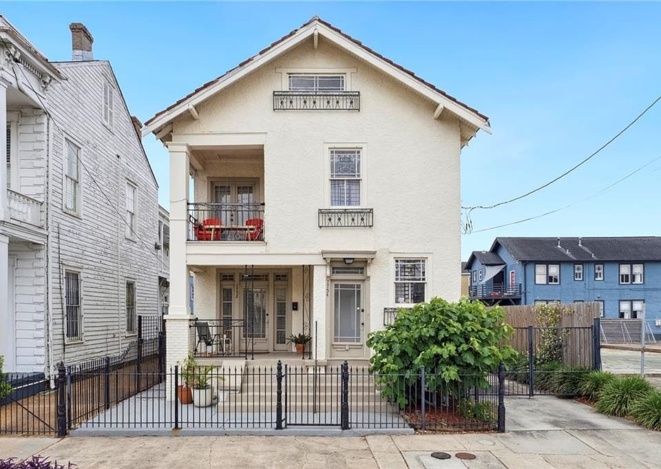1st image of 1752 Jackson Ave #1752