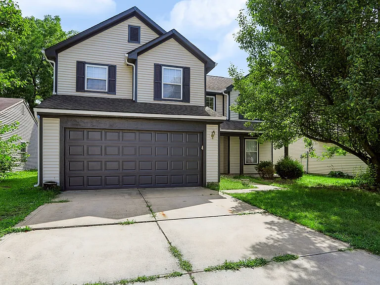 5439 Lake Boggs St — Photo 2