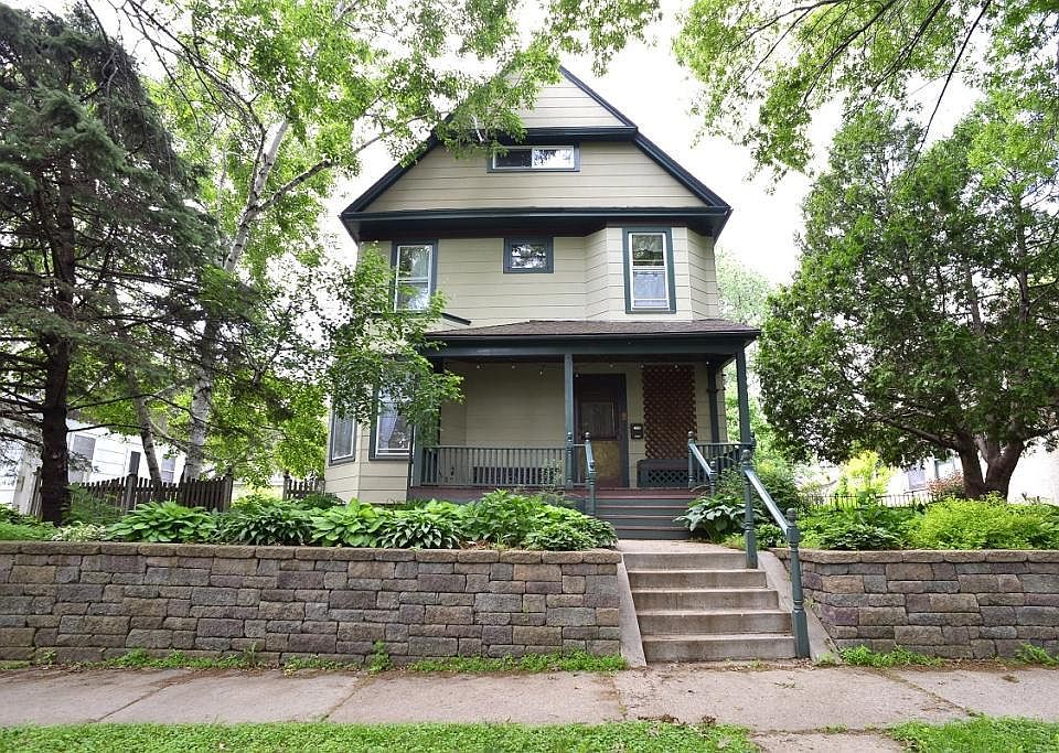 1st image of 2312 Brewster St