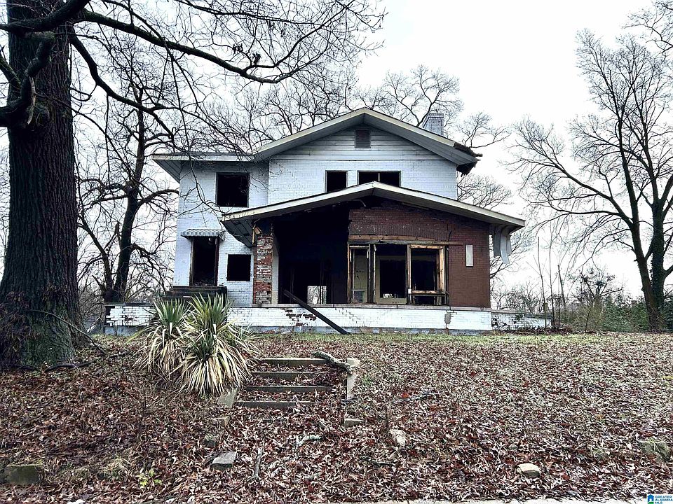2nd image of 1231 32nd St N