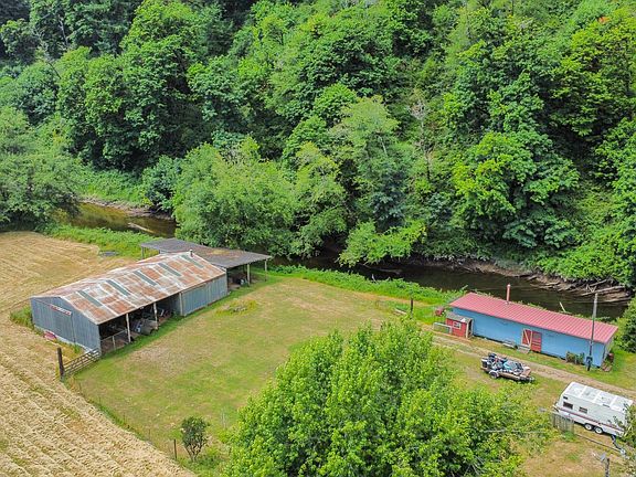 3rd image of 1371 Harlan Rd