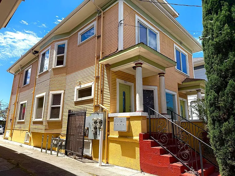 925 Apgar St — Photo 3