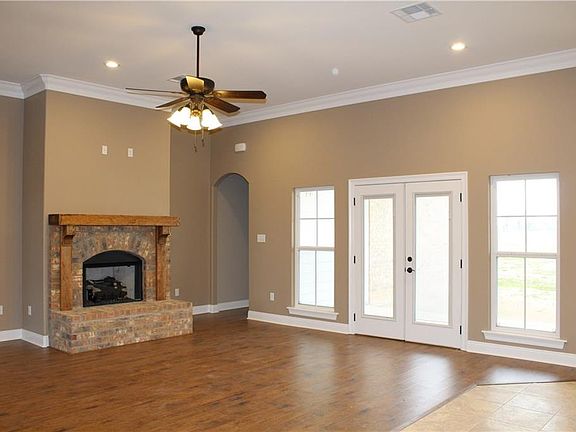 2nd image of 417 Saint Francis Ave