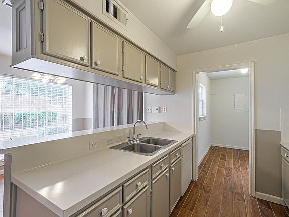4th image of 9200 W Bellfort Ave #4