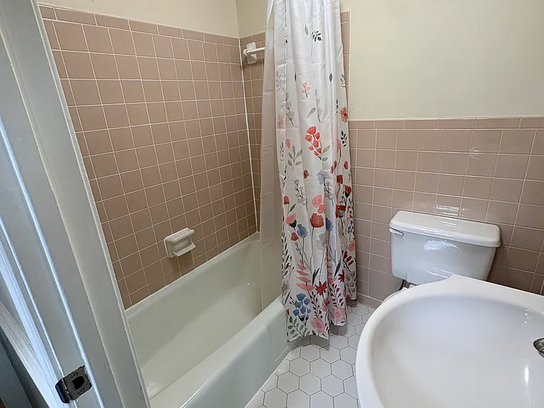 6247 Jefferson Park Rd #E — Photo 4