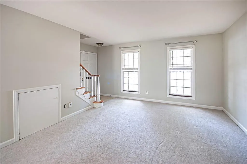 2 bed, 1.5 bath, $1,550 — Photo 4