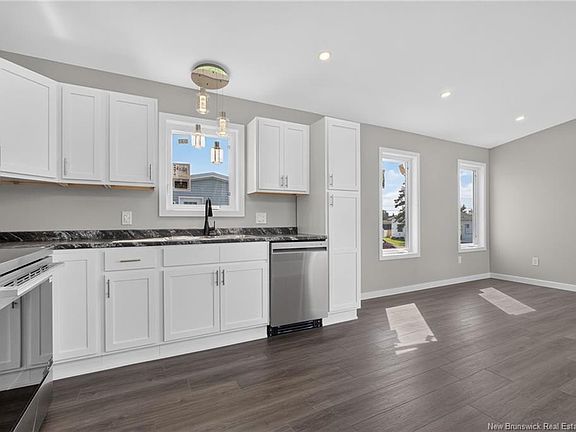 5th image of 15 Carolyn Cres