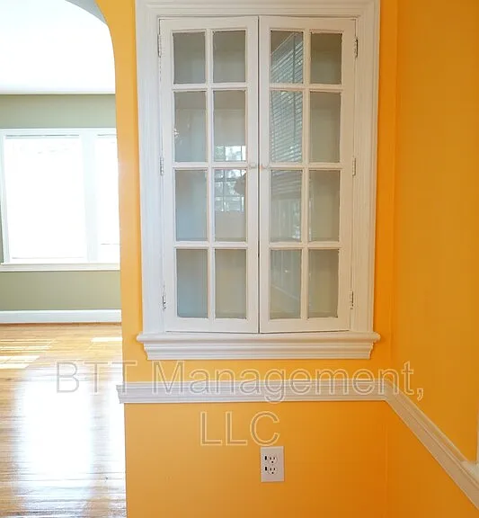 800 Maplewood Ave #1 — Photo 38