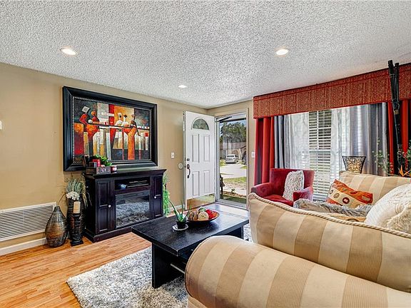 5th image of 3604 Wisperbreath Ln