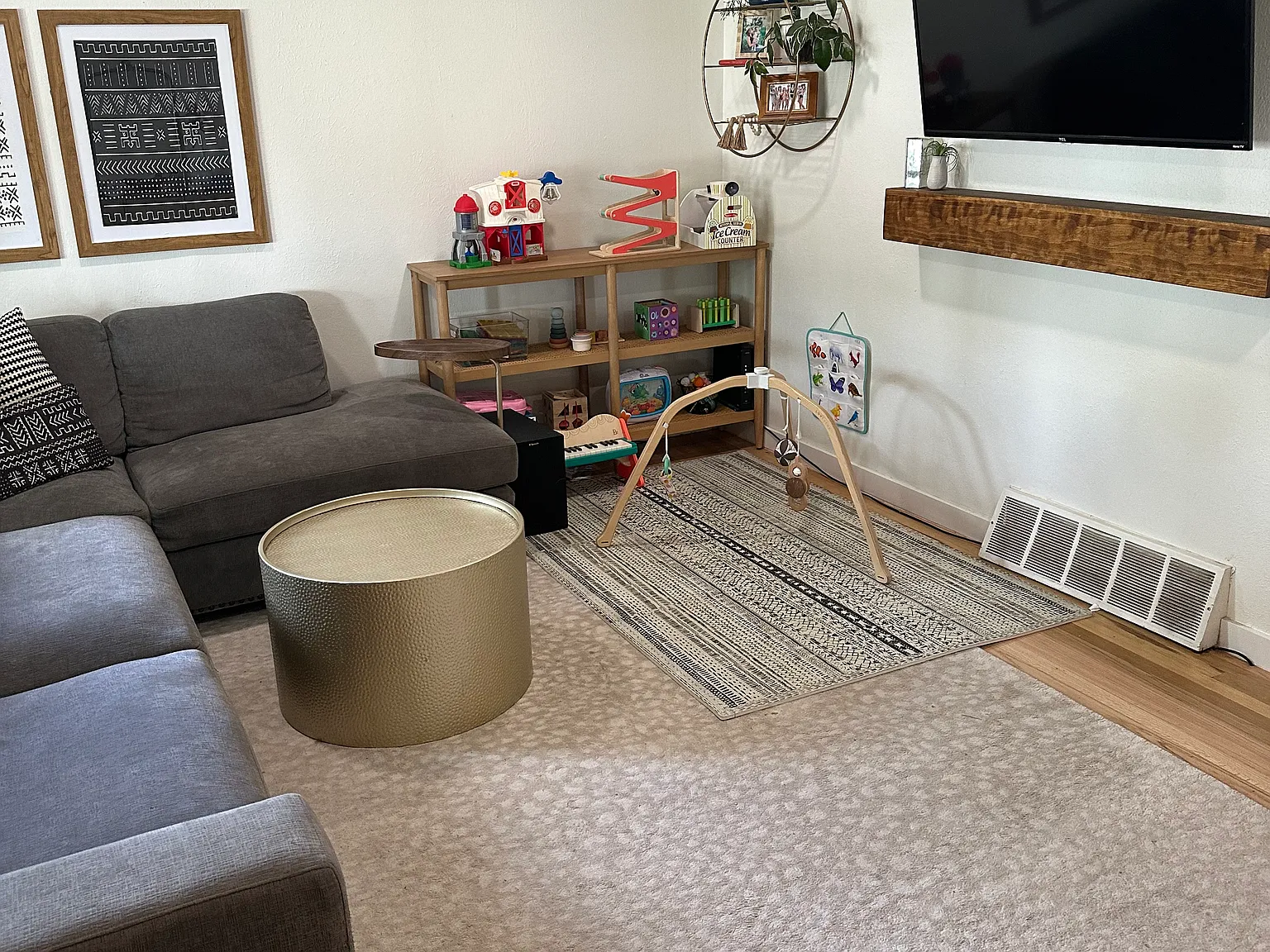 4 bed, 1300 sqft, $3,000 — Photo 3