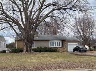 30 N 20th Ave, Canton, IL 61520