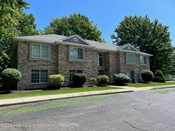 1111 Astwood Mews Ln, Saint Johns, MI 48879