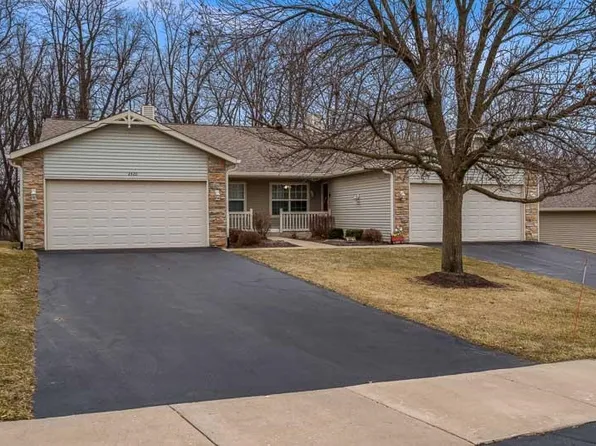 2420 Arnold Ave, Rockford, IL 61108