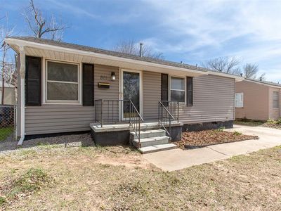 801 W Rickenbacker Dr, Midwest City, OK, 73110