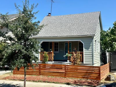 2711 V St, Sacramento, CA, 95818