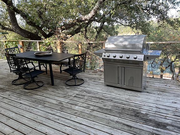 4th image of 25201 Lakeview Dr