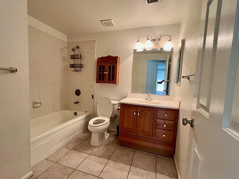 4427 N 102nd Dr — Photo 11