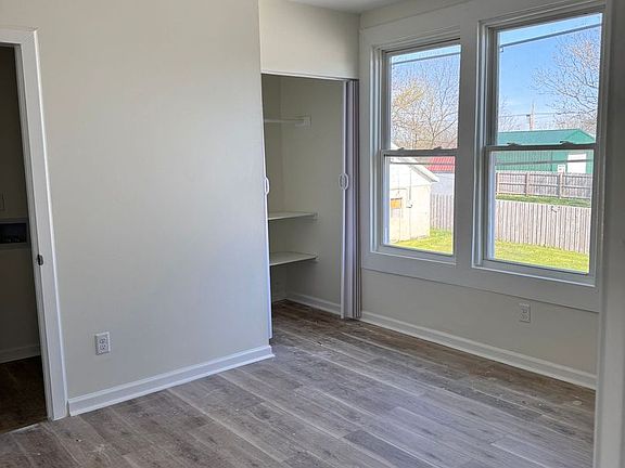 5th image of 117 Linden Ave #B