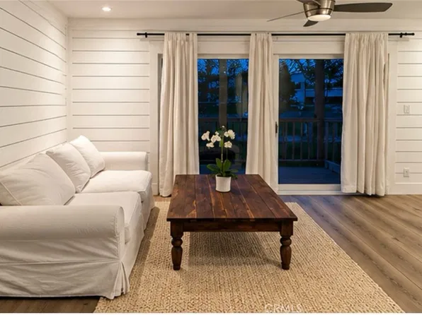 300 Cagney Ln APT 111, Newport Beach, CA 92663
