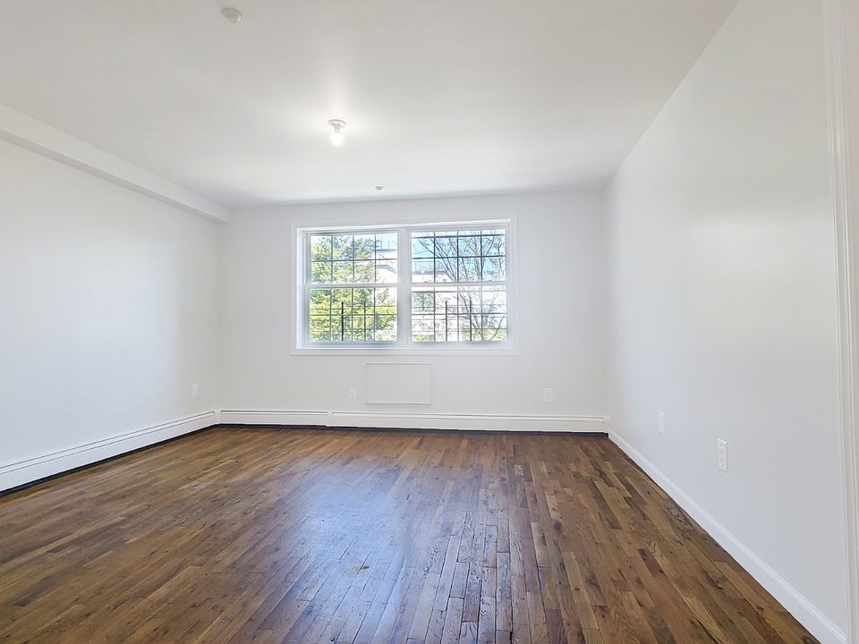 1st image of 2536 Holland Ave #2R