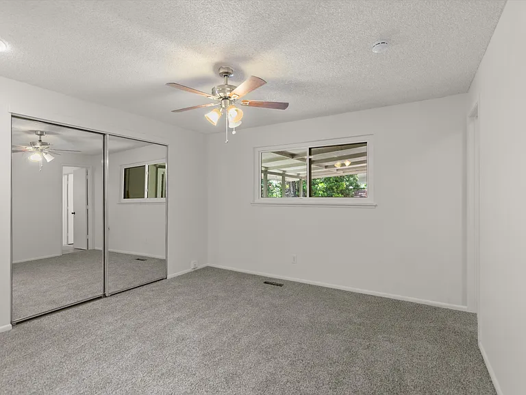 2513 Silver Sage Dr — Photo 25