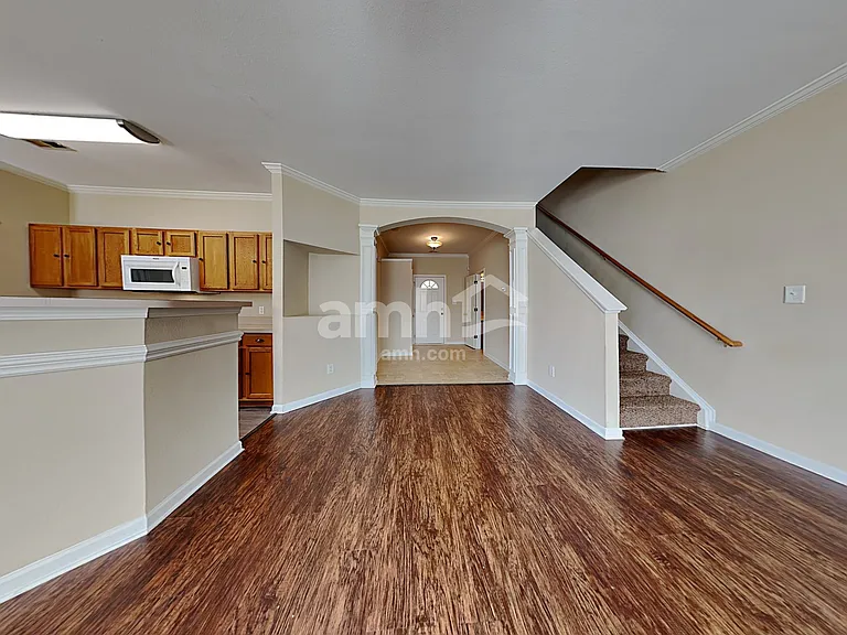2528 Ingleside Dr — Photo 5