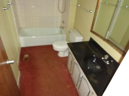 2nd image of 900 Sunset Dr APT 103