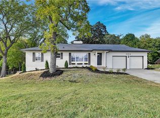 3104 E 94th St, Kansas City, MO 64132