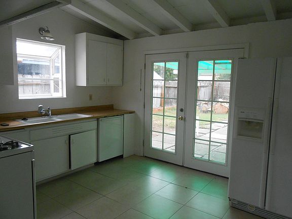 2nd image of 2434 W Sonoma Ave